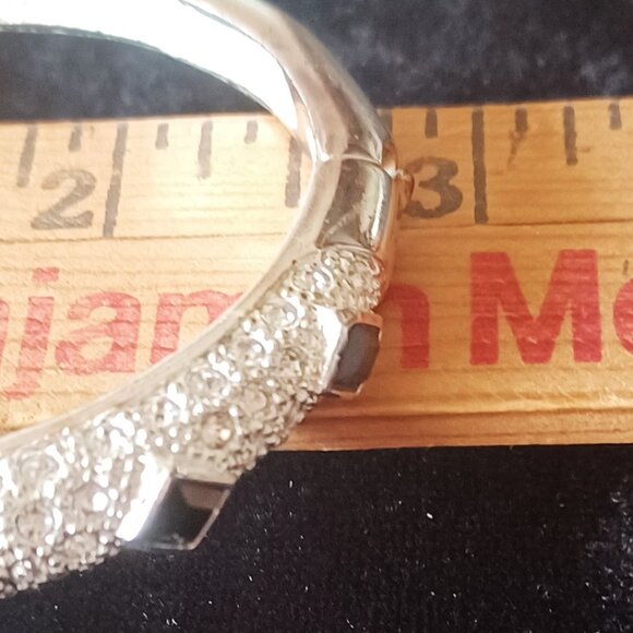 Gorgeous Rhinestone Bracelet - Picture 8 of 8